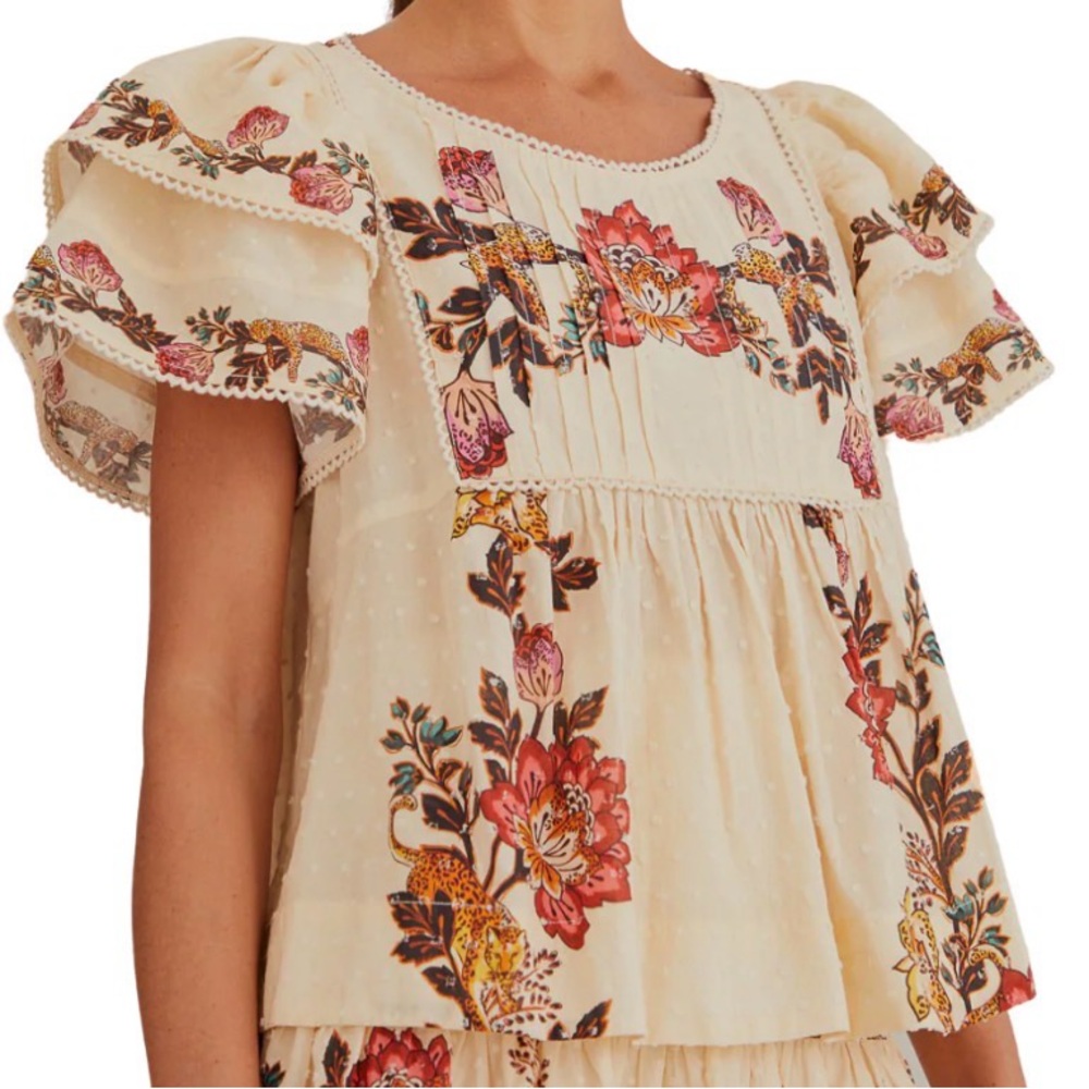 FARM RIO Sand Leopard Flowers Blouse